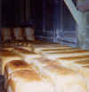 bread.jpg (165520 bytes)